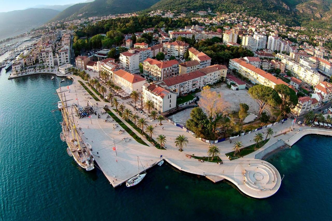 Room Next To Porto Montenegro Tivat Luaran gambar