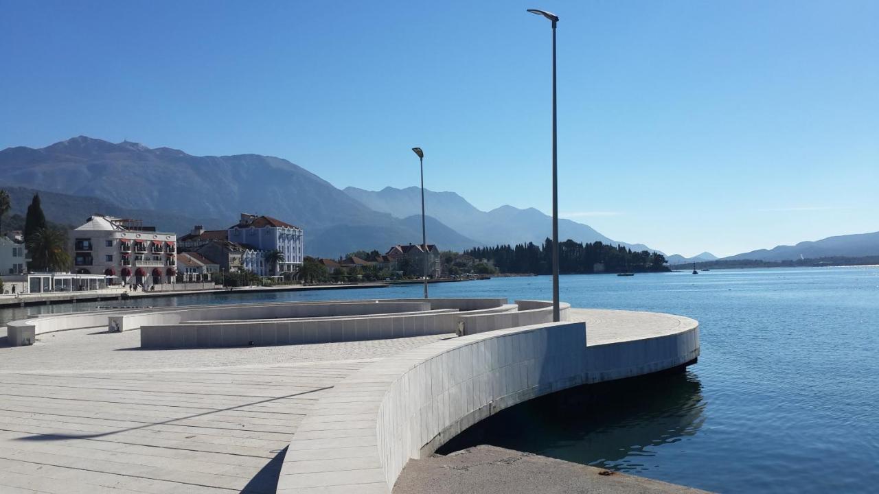 Room Next To Porto Montenegro Tivat Luaran gambar